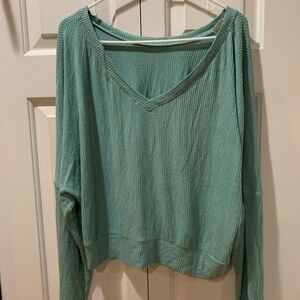 NWOT Auden Cozy Ribbed V-neck top Large